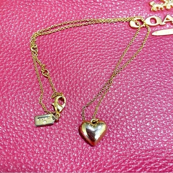 COACH Heart w/Turquoise Crystals & Signature "C" Pendant on 16" Necklace, EUC - Picture 4 of 4
